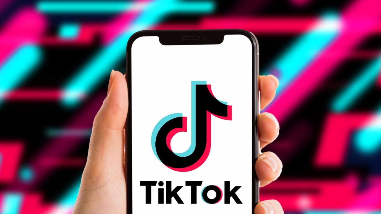 Flashing TikTok Trend