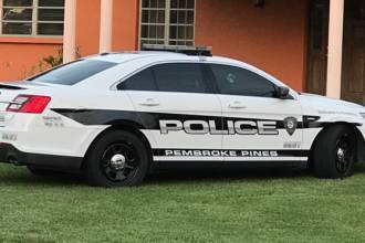 pembroke pines police officer crash