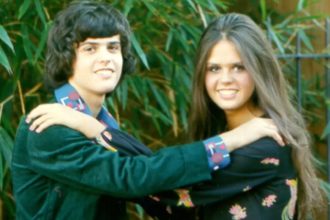 Are Donny and Marie Osmond Twins