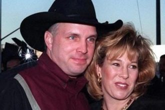 Is Garth Brooks Getting a Divorce