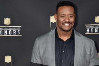 Willie McGinest Patriots