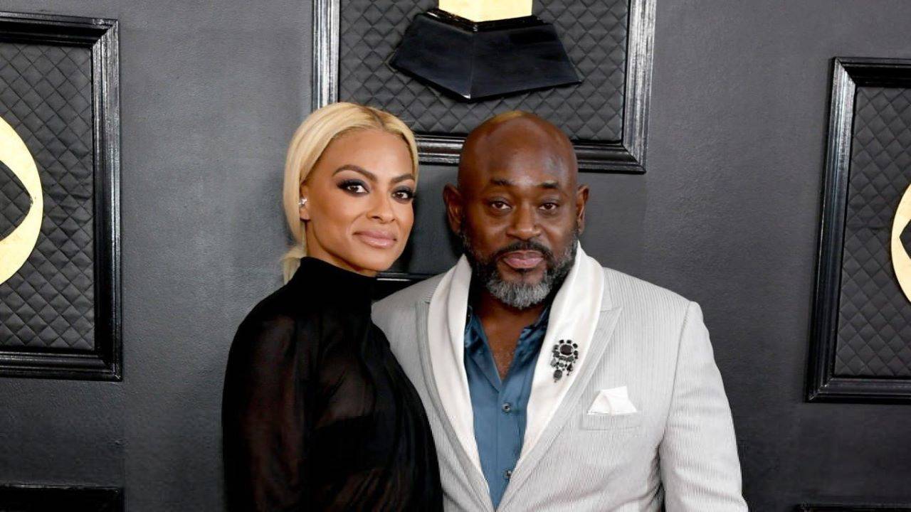  Lauren Branche and Steve Stoute attend the 65th GRAMMY Awards  Photo